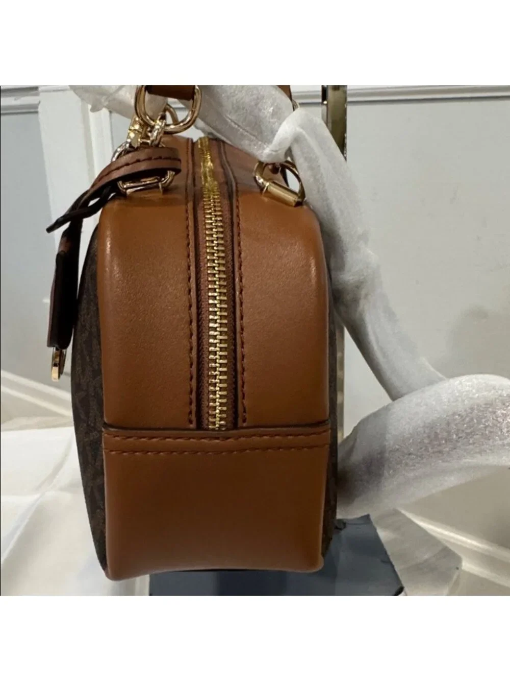 Michael Kors Bag Jet Set Signature Brown Leather Satchel Crossbody